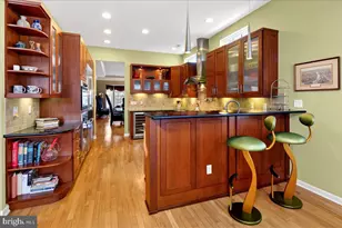 38 Edgemere Dr, Kendall Park, NJ 08824 - Photo 16