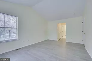 401 Pheasant Run, Monmouth Junction, NJ 08852 - Photo 20