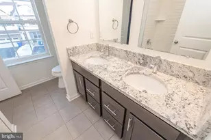 601 Charleston Dr, Monroe Township, NJ 08831 - Photo 36