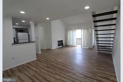 912 Aspen Drive, Plainsboro Township, NJ 08536 - Photo 4