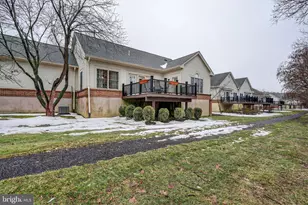 13 Hedge Row Rd, Plainsboro Township, NJ 08540 - Photo 2