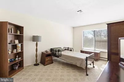 277 Crosse, Monroe Township, NJ 08831 - Photo 8