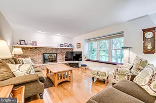 3 Clinton Ct, Kendall Park, NJ 08824 - Photo 16