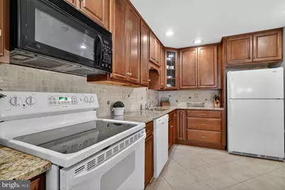 17 George Washington Drive, Monroe Township, NJ 08831 - Photo 12