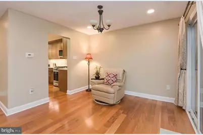 156 Hampshire Drive, Plainsboro Township, NJ 08536 - Photo 6