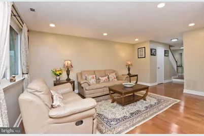 156 Hampshire Drive, Plainsboro Township, NJ 08536 - Photo 4