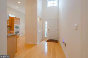 37 Andover Dr, Kendall Park, NJ 08824 - Photo 4