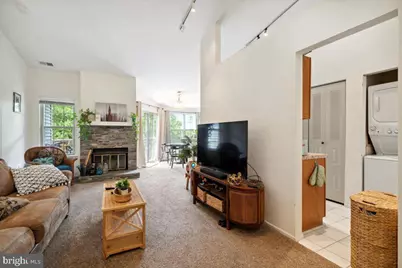 4073 Bayberry Court Court #4073, Monmouth Junction, NJ 08852 - Photo 2