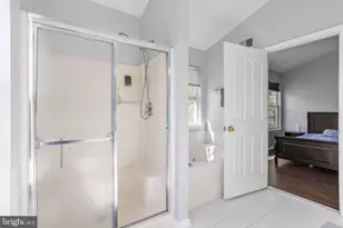 101 Dahlia Cir, Dayton, NJ 08810 - Photo 22
