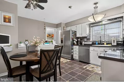 5 Scarborough Road #D, Monroe Township, NJ 08831 - Photo 8