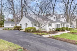 321 Sharon Way, Monroe Township, NJ 08831 - Photo 6