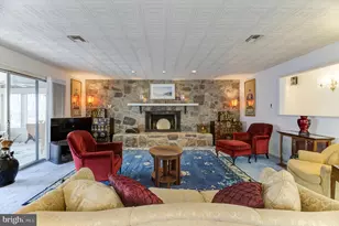 321 Sharon Way, Monroe Township, NJ 08831 - Photo 10