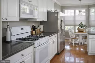 22 Breckenridge Ln, Monroe Township, NJ 08831 - Photo 1