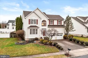 33 Yorktown Rd, Monmouth Junction, NJ 08852 - Photo 2
