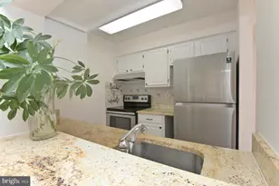 1901 Ravens Crest Dr E, Plainsboro Township, NJ 08536 - Photo 8