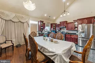 7 Spring Dr, Dayton, NJ 08810 - Photo 6