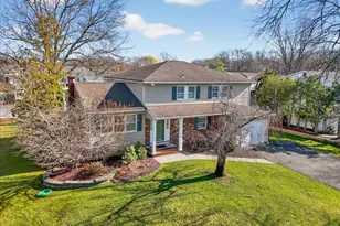 7 James Ave, Kendall Park, NJ 08824 - Photo 2