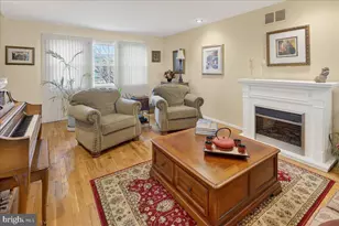 7 James Ave, Kendall Park, NJ 08824 - Photo 6