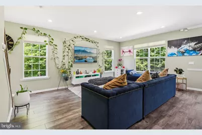 206 Shields Court, Monmouth Junction, NJ 08852 - Photo 2