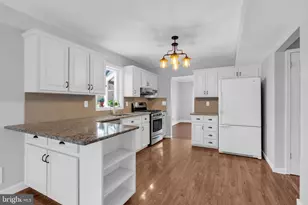 29 Liberty Dr, Dayton, NJ 08810 - Photo 16