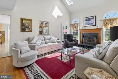 25 Kinglet Drive N, Cranbury Township, NJ 08512 - Photo 10