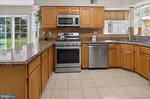 25 Kinglet Dr N, Cranbury Township, NJ 08512 - Photo 22