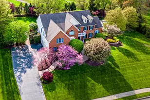 5 Erin Ct, Kendall Park, NJ 08824 - Photo 1