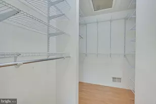 268 Kempsey Dr, North Brunswick Township, NJ 08902 - Photo 20