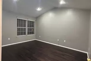 302 Wellington Park Dr, South Brunswick Township, NJ 08540 - Photo 12