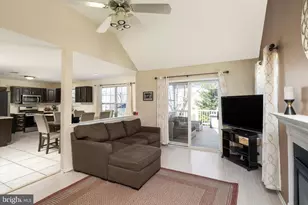 28 Terrier Pl, Kendall Park, NJ 08824 - Photo 12