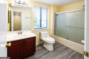 101 Hampshire, Plainsboro Township, NJ 08536 - Photo 8