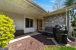 480 Fairton Dr, Monroe Township, NJ 08831 - Photo 4