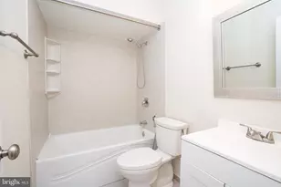 4 Pond View Dr, Plainsboro Township, NJ 08536 - Photo 22