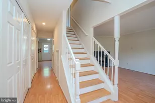 4 Pond View Dr, Plainsboro Township, NJ 08536 - Photo 4
