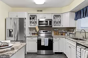 491 Delair Rd, Monroe Township, NJ 08831 - Photo 10