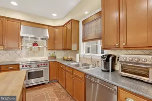 419 Plainsboro Rd, Plainsboro Township, NJ 08536 - Photo 18