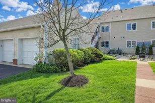 1 Rutland Ln, Monroe Township, NJ 08831 - Photo 2