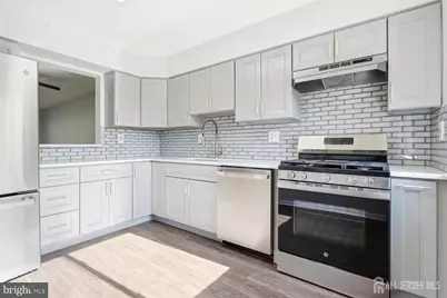191 Hampshire Drive, Plainsboro Township, NJ 08536 - Photo 2