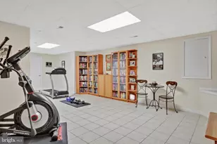 601 Yarrow Cir, Dayton, NJ 08810 - Photo 38