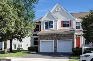 601 Yarrow Cir, Dayton, NJ 08810 - Photo 2