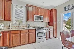 601 Yarrow Cir, Dayton, NJ 08810 - Photo 14