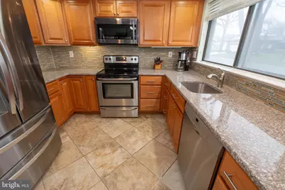 264 Crosse Drive, Monroe Township, NJ 08831 - Photo 6