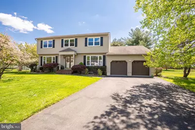 14 Dov Place, Kendall Park, NJ 08824 - Photo 2