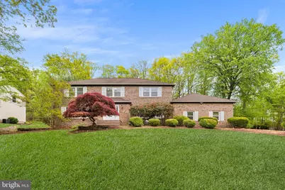 12 Woodgate Drive, Monmouth Junction, NJ 08852 - Photo 2