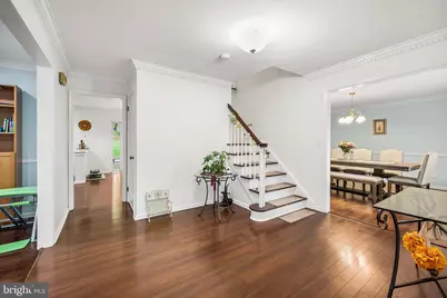 12 Woodgate Drive, Monmouth Junction, NJ 08852 - Photo 8