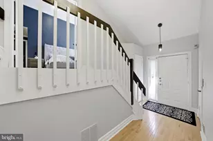 15 Kingsland Cir, Monmouth Junction, NJ 08852 - Photo 4