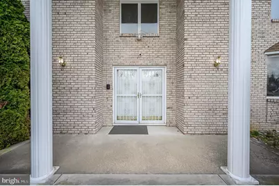 4 Drinking Brook Road, Monmouth Junction, NJ 08852 - Photo 2