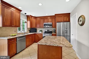 92 Bradford Ln, Plainsboro Township, NJ 08536 - Photo 10
