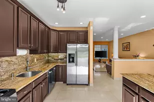 804 Dahlia Cir, Dayton, NJ 08810 - Photo 14