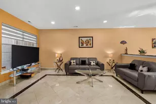 804 Dahlia Cir, Dayton, NJ 08810 - Photo 6
